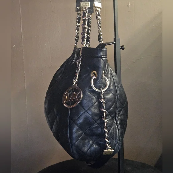Michael Kors Susannah Black Quilted Leather Shoulder Bag with Chain Straps - Picture 4 of 16